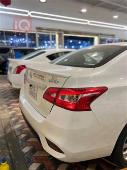 نيسان سنترا